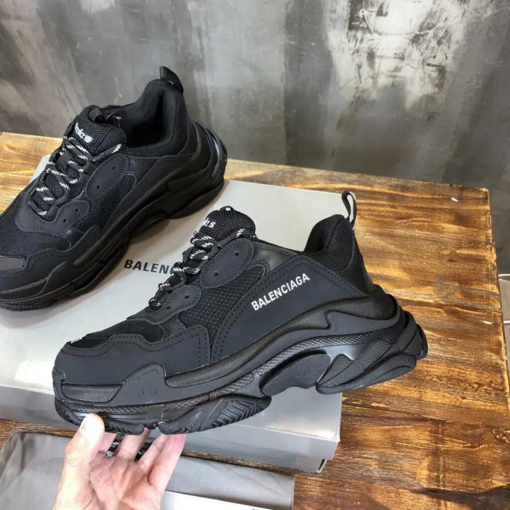 Balenciaga Triple S Sneaker Reps Clear Sole “Black”