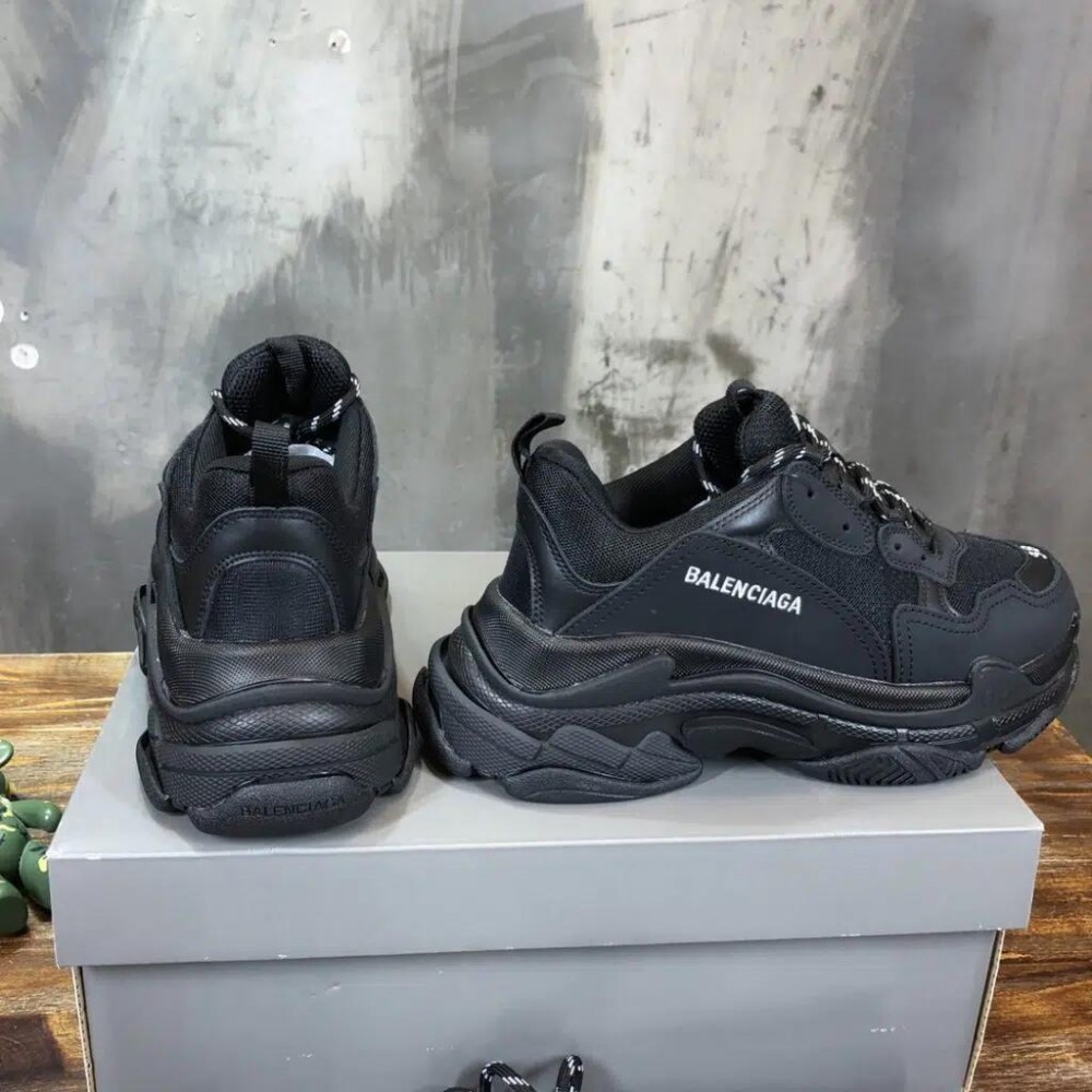 Balenciaga Triple S Sneaker Reps Clear Sole “Black”