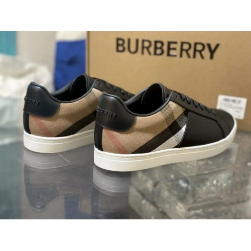 Burberry Low Top Sneaker- Check black