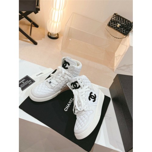 Chanel new all-leather color diamond skateboard shoes