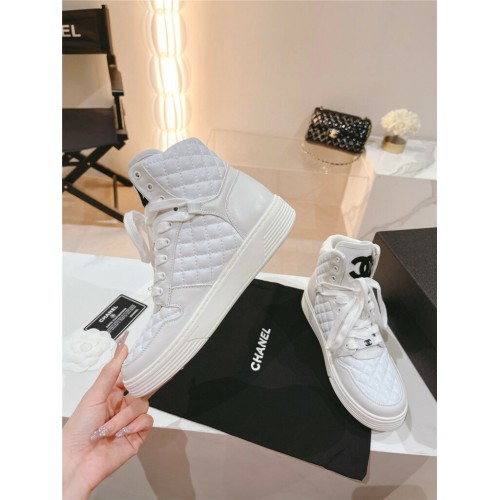 Chanel new all-leather color diamond skateboard shoes