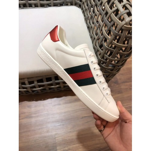 GUCCI Replica – White Ace Apple Low Top Rep Sneakers