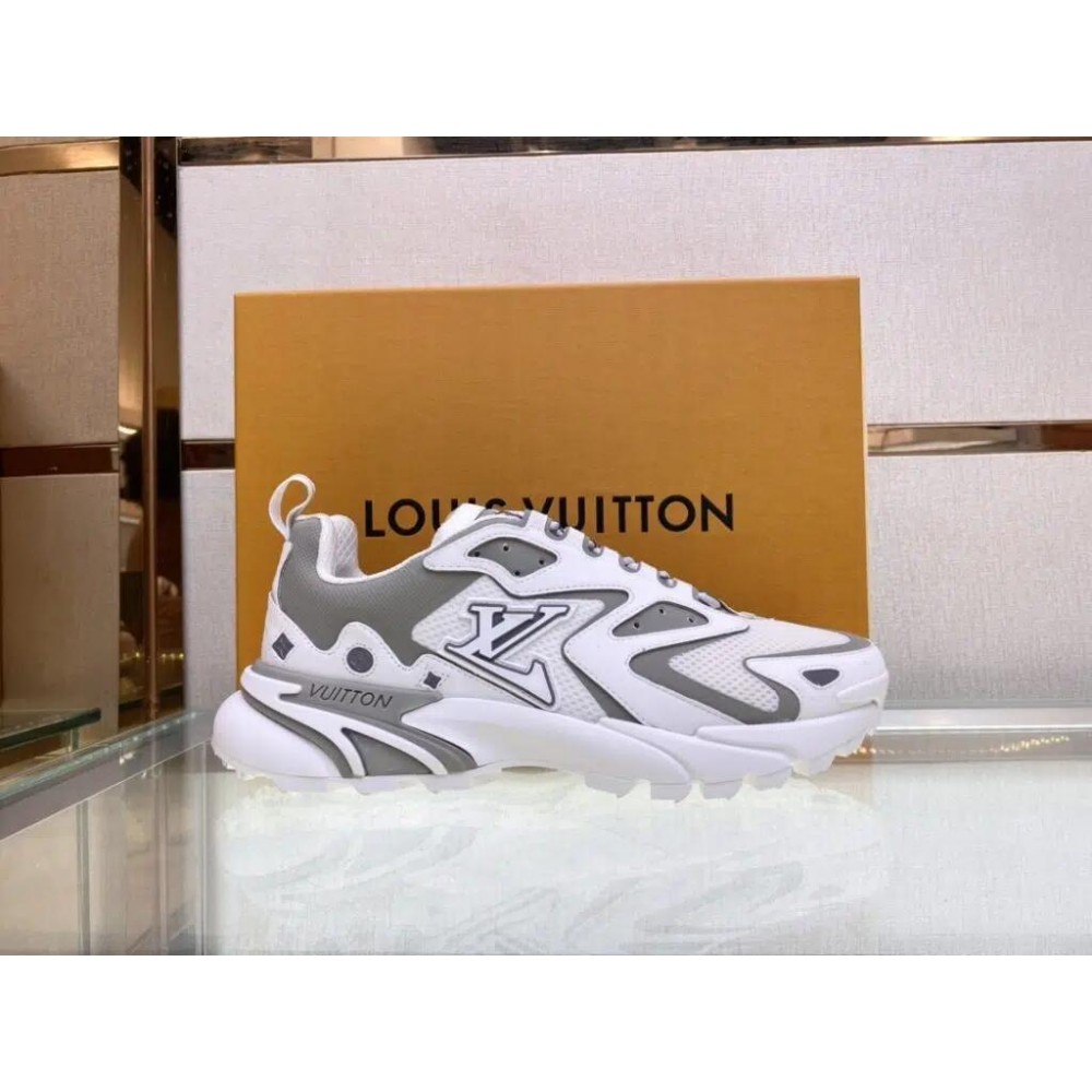 Louis Vuitton Runner Tatic Replica Shoes (White)