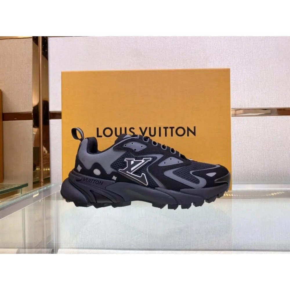 Louis Vuitton Runner Tatic Replica Shoes (Grey)
