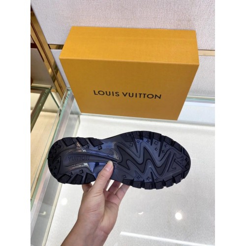 Louis Vuitton Runner Tatic Replica Shoes (Red)