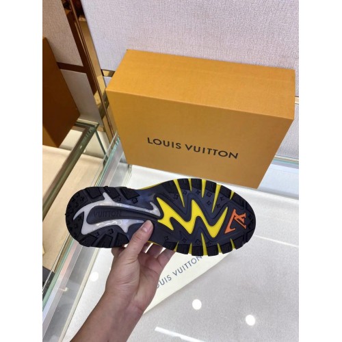 Louis Vuitton Runner Tatic Replica Shoes (Orange)