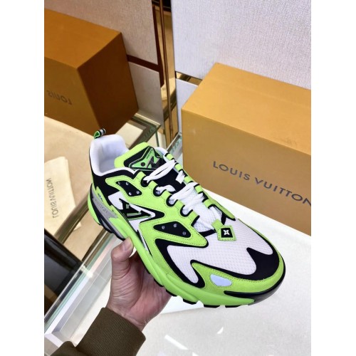 Louis Vuitton Runner Tatic Replica Shoes (Green)